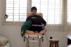 Tak Menyerah, Dinar Tetap Ikuti UTBK-SNBT Meskipun Patah Tulang Kaki