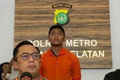 Sidang Perdana Mario...