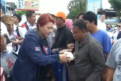 Terima Sembako Gratis, Warga Bitung: Perindo Bagus