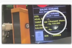 Viral! Pengemudi Mobil...