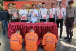 Buron usai Bacok 2 Warga, 5 Pesilat Ditangkap Polres Kediri