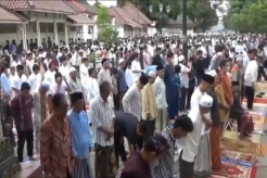Ribuan Jemaah Muhammadiyah Gelar Salat Iduladha di Pelataran Masjid Gedhe Kauman Yogyakarta