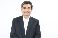 Petugas Partai Versus Presidensialisasi Politik