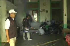 Partai Perindo Bantu Fogging di Ngampel Kulon Kendal, Warga: Kami Antusias!