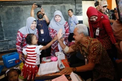 Ganjar Minta Bidan di Demak Aktif Data Ibu Hamil Risiko Tinggi