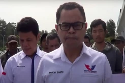 Relawan Datang Menyambut, Bacaleg Perindo Arnod Sihite Terharu