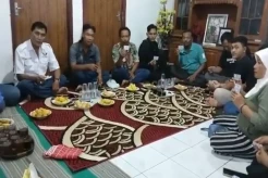 Bertemu Kader dan Warga, Bacaleg Perindo Tulungagung Bagikan KTA Berasuransi
