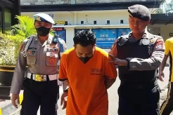Ini Tampang Guru Ngaji...
