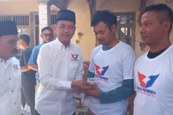 Bacaleg Oni Suwarman Bagikan KTA KTA Perindo Berasuransi dan Serahkan Santunan Korban Lakalantas