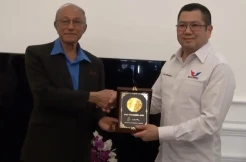 Bertemu Wali Nanggroe Malik Mahmud, HT: Putra Daerah Sangat Cinta Aceh