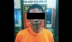 Modus Ajari Naik Motor,...