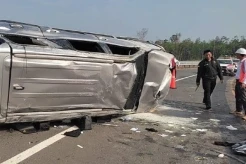 Mobil Rombongan KONI...