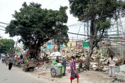 Masih Bertahan, Penghuni...