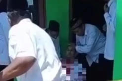 Detik-detik Siswa MA Bacok Guru di Dalam Kelas Lalu Kabur hingga Jadi Buron