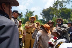 Petani Banjarnegara Panen Cempe dan Pesta Patok Bantuan UPLAND Project