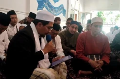 Ziarah ke Makam TGKH Zainuddin Abdul Madjid, Putra KH Maimoen Zubair: Kita Ingat Allah SWT
