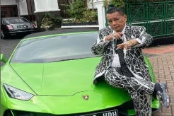 Kocak! Hotman Paris Berbagi Cara Mengatasi Omelan Istri: Jangan Lawan