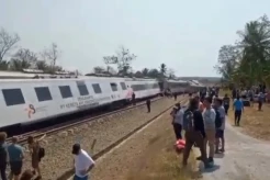 Mencekam! Penumpang Menjerit Ketakutan saat KA Argo Semeru Ditabrak KA Argo Wilis