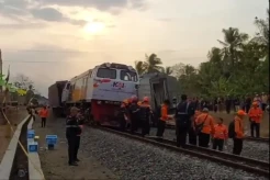 Kecelakaan di Kulonprogo Yogyakarta, KA Argo Semeru dan Argo Wilis Dievakuasi