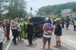Rem Blong, Bus Rombongan Santri Terguling di Salatiga