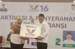 Hore! 1.000 Warga Bandung Terima KTA Perindo Berasuransi