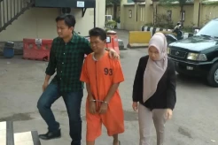 Bocah 8 Tahun Kecanduan...
