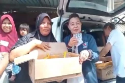 Pasar Minyak Murah Kartini Perindo Bali Diserbu Emak-emak di Karangasem