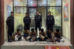 Garang saat Hendak Tawuran, 6 Remaja di Karawang Ciut Nyali Ditangkap Polisi