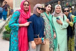 Wisatawan Indonesia Ini Disangka Artis saat Liburan ke Pakistan, Jadi Rebutan Swafoto Warga Lokal