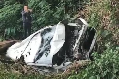 Tragis! Minibus Terjun ke Jurang Sedalam 50 Meter, Sekeluarga Tewas