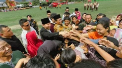 Mahfud MD Keliling Jatim Bertemu Kiai dan Santri: Silahkan Nilai Saya Pantas atau Tidak