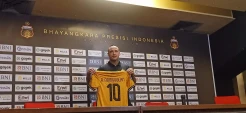 Kontrak Radja Nainggolan di Bhayangkara FC Tembus Rp5 Miliar, Dari Mana Uangnya?