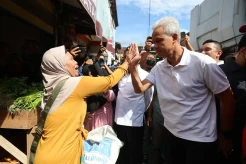 Kunjungi Pasar Baru Balikpapan, Ganjar Beberkan Strategi Stabilkan Harga Bahan Pokok