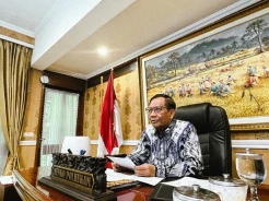 Ajak Anak Muda Tidak Golput, Mahfud MD: Satu Suara Besar Manfaatnya untuk Masa Depan Bangsa