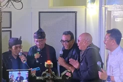 Mahfud MD Dapat Julukan Uwa dari Seniman dan Anak Muda Bandung