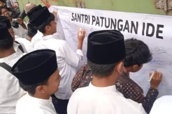Ratusan Santri di Garut Titip Aspirasi untuk Cawapres Mahfud MD