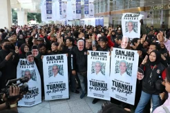 Heboh! Semangatnya Ribuan Pendukung Ganjar-Mahfud saat Debat Cawapres 2024