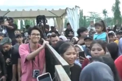 Alam Ganjar Joged Bareng Milenial Dalam Pesta Rakyat Ganjar-Mahfud di Kendal