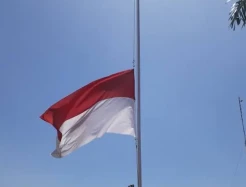 Lukas Enembe Meninggal, Pemprov Papua Keluarkan Edaran Kibarkan Bendera Setengah Tiang