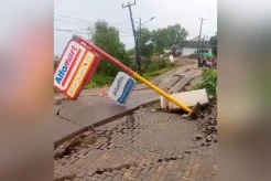 Diguyur Hujan Terus-Menerus, Jalan di Kabupaten Bekasi Ambles