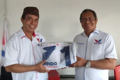 Caleg Perindo Karolus Karni Lando Berikan Materi Bimtek untuk Saksi TPS di Ende