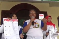Caleg Perindo Komjen Pol Purnawirawan Anang Iskandar Edukasi Warga Cara Coblos Pemilu 2024