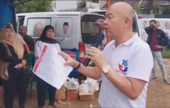 Caleg Perindo Djoni Toat Gelar Bazar Minyak Goreng Murah di Kota Cimahi