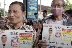 Bazar Minyak Goreng di Tulungagung, Venna Melinda: Perindo Ringankan Beban Warga