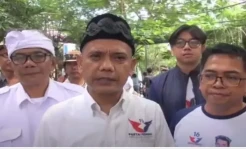 Ikuti Senam Sehat, Warga dan Pelaku Seni Doakan Caleg Perindo Oni Suwarman Lolos ke Senayan
