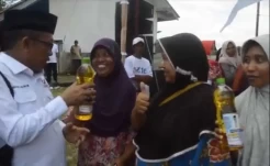 Caleg Perindo Gelar Bazar Murah Minyak Goreng Seharga Rp5.000 di Cilacap