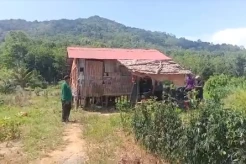 Memilukan, Keluarga Ini 5 Tahun Tinggal di Gubuk Daun Nipah dan Tak Tersentuh Bansos