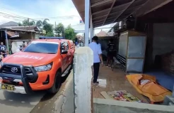 Sopir Truk Boks Meninggal Dunia saat Ganti Ban di Cirebon