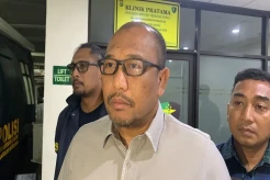 Ibu Kandung Tusuk Anak...