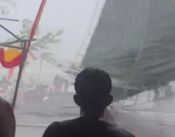 Pasar Ramadan di Gunungkidul Porak-poranda Disapu Angin Kencang, 10 Motor Tertimpa Pohon
